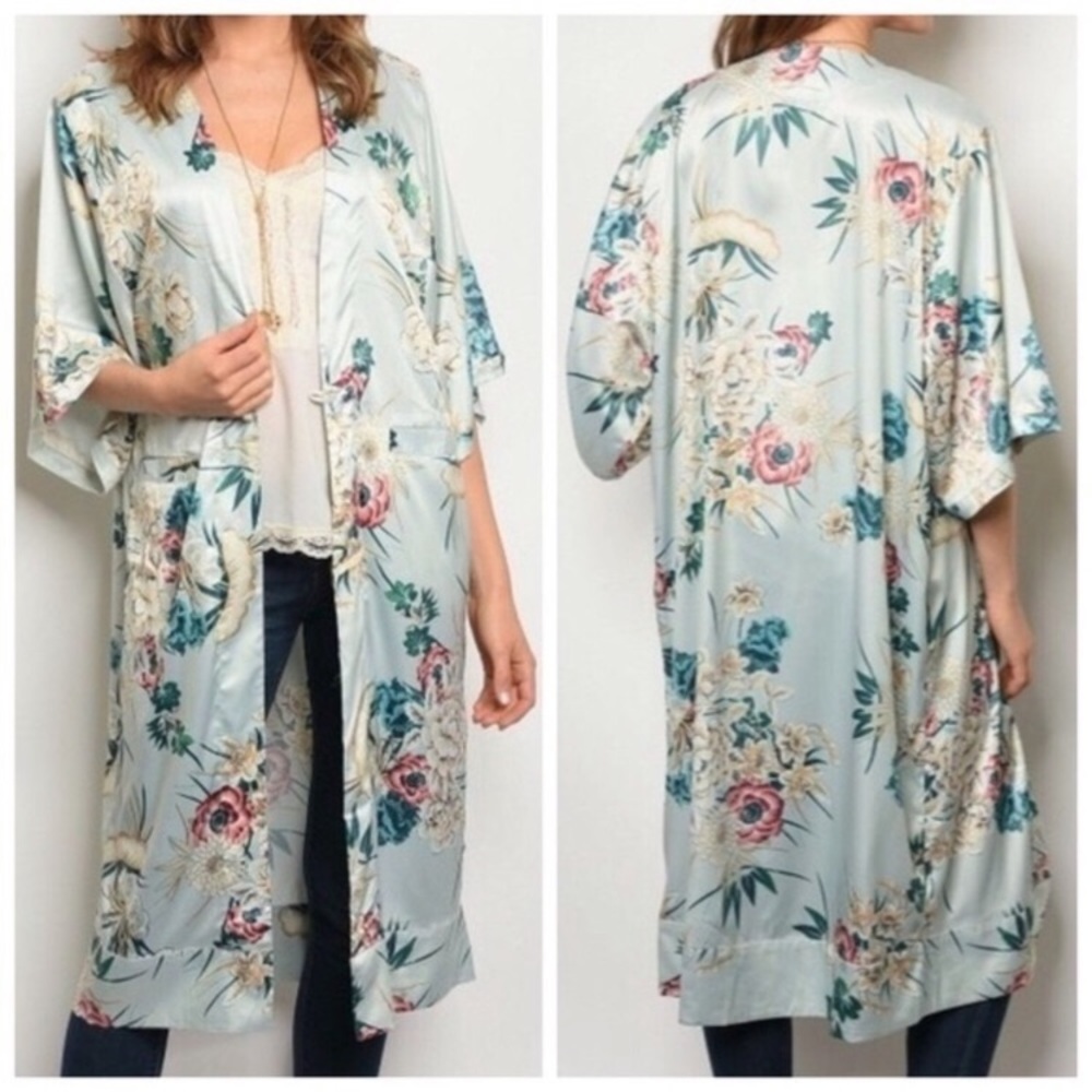 Mint Satin Robe with Floral Pattern - Picture 4 of 6